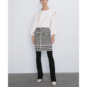 ZARA Check pencil skirt with ruffle trim